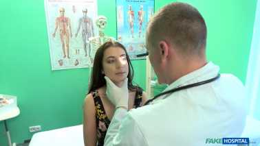 Fake Hospital - Therese Bizarre - Docs Charm Turns Patients Pussy Wet