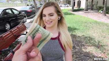 PublicPickUps - Crystal Young - Crystal Young Deepthroats