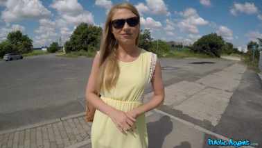 Public Agent - Lucy Heart - Russian Goldilocks Creampied Outdoors